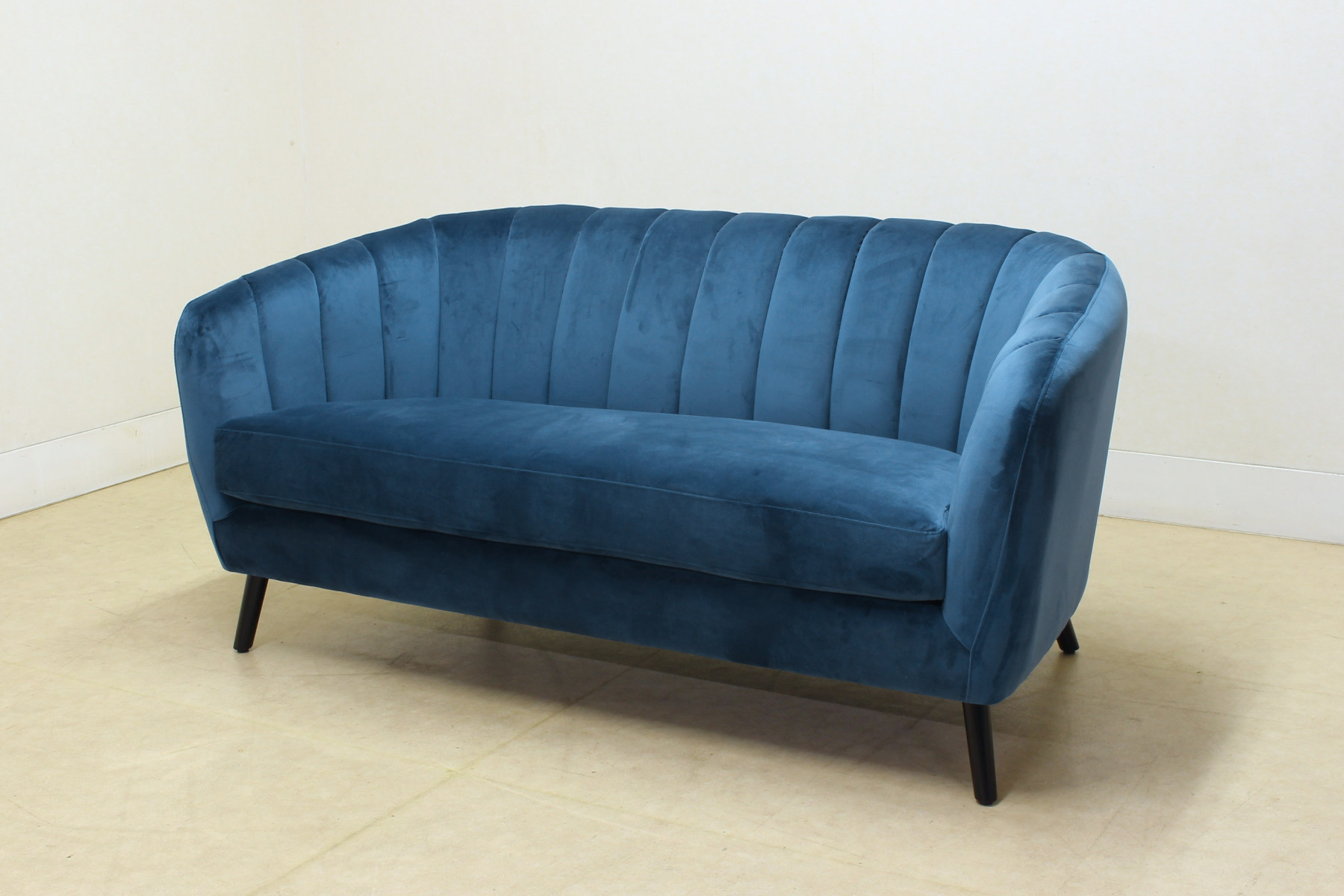 ERUMERA 2シーターソファー ベルベットブルー | VITA DOLCHE TOKYO
